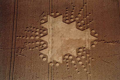The Strange Attractor; Hackpen hill,18/9/97. C. 1997. Steve Alexander